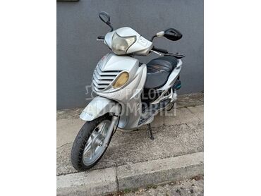 Sprint Explorer 150 4t