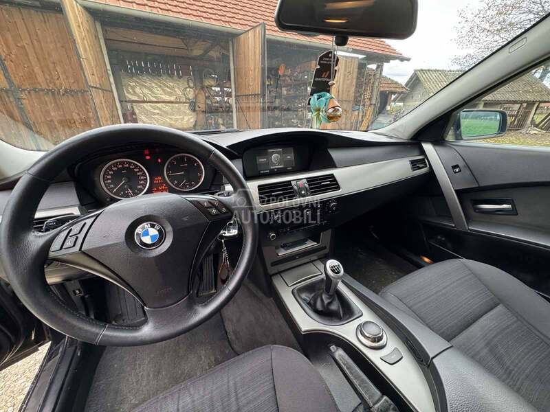 BMW 520 