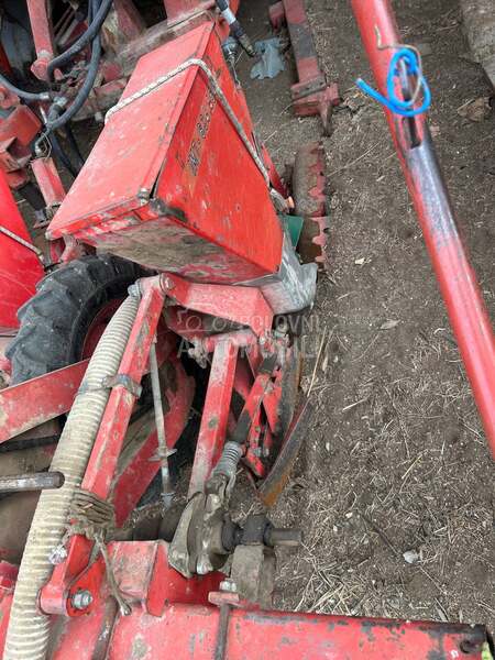 IMT Pneumatska 4 reda