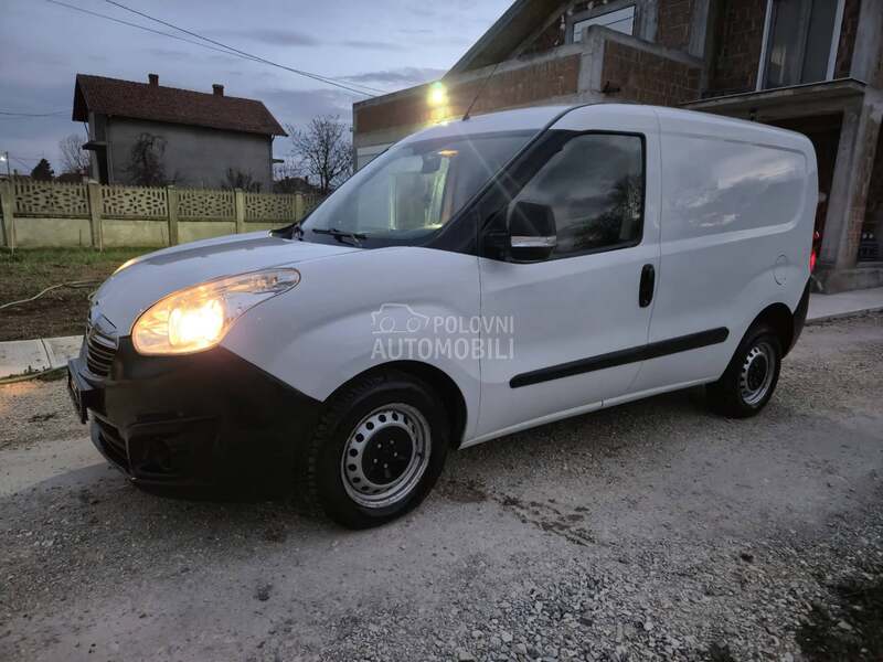 Opel Combo 1.6 CDTI