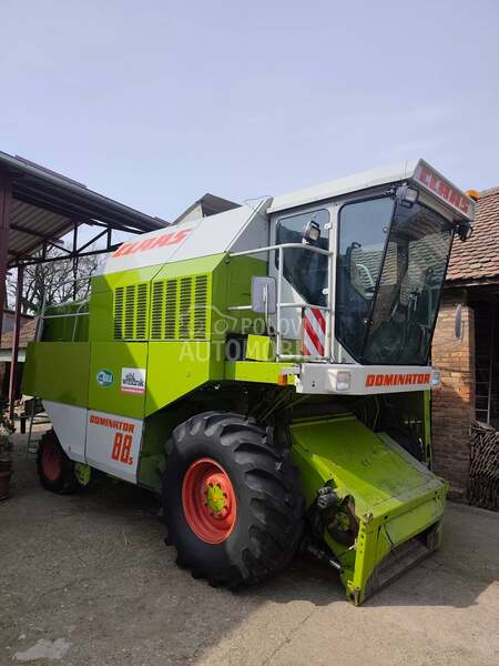 Claas Dominator 88