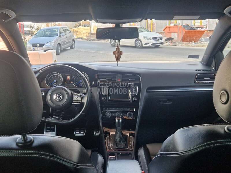 Volkswagen Golf 7 R Carbon