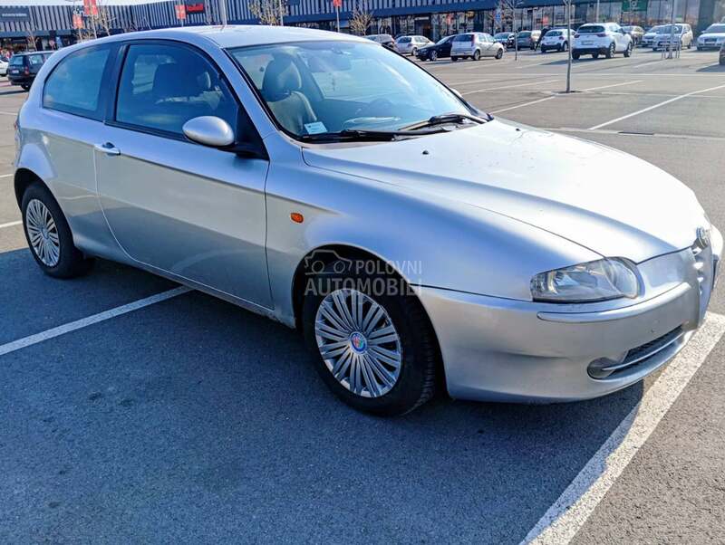 Alfa Romeo 147 