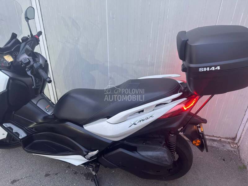 Yamaha X Max 300