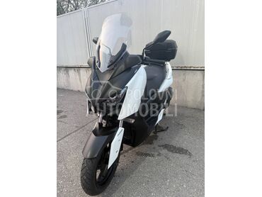 Yamaha X Max 300