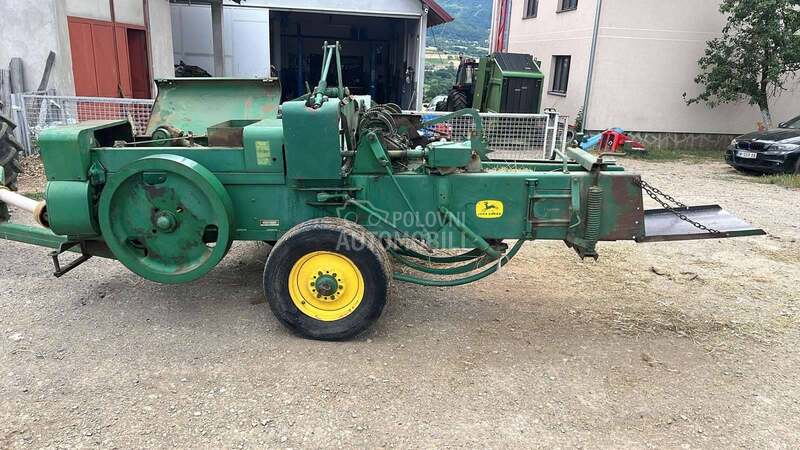 John Deere 224T