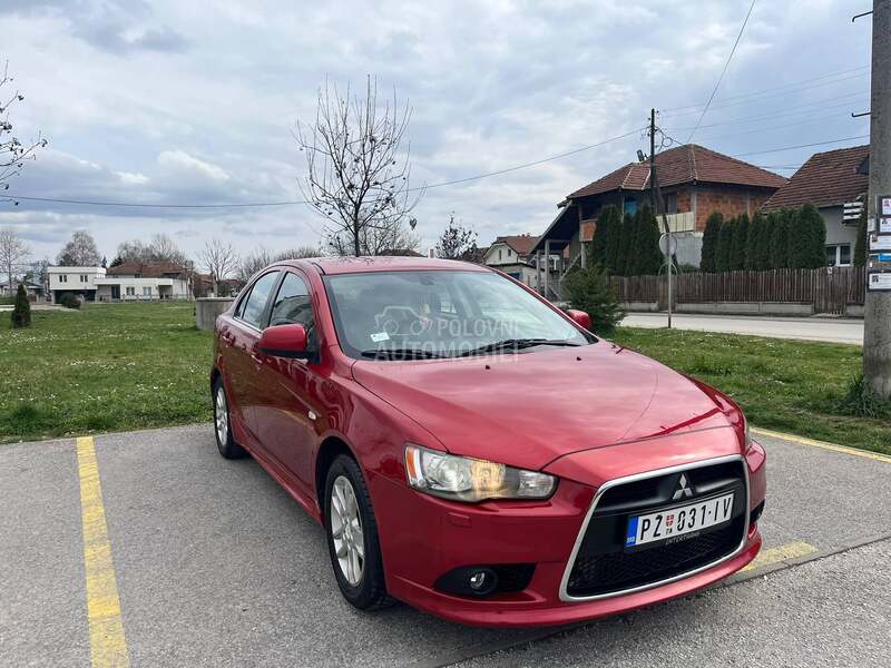 Mitsubishi Lancer 