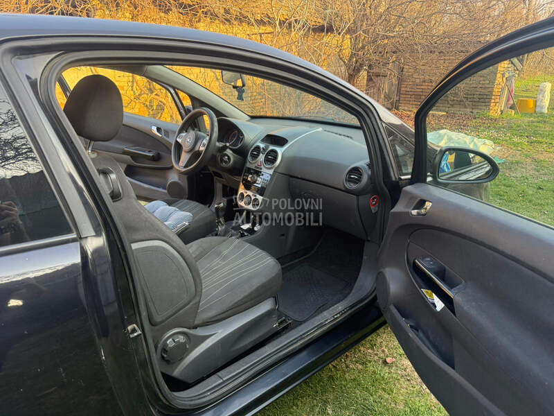 Opel Corsa D 