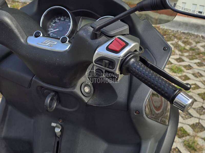 Piaggio MP3