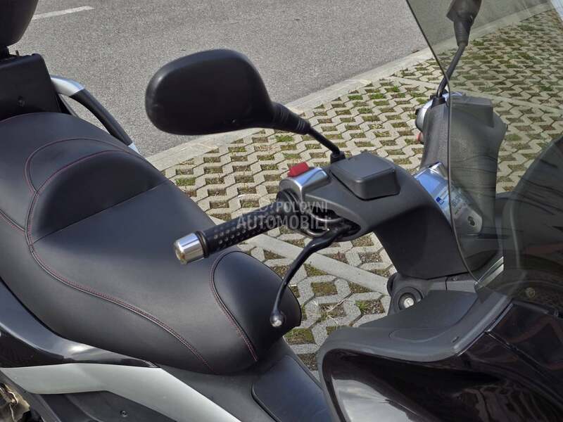 Piaggio MP3