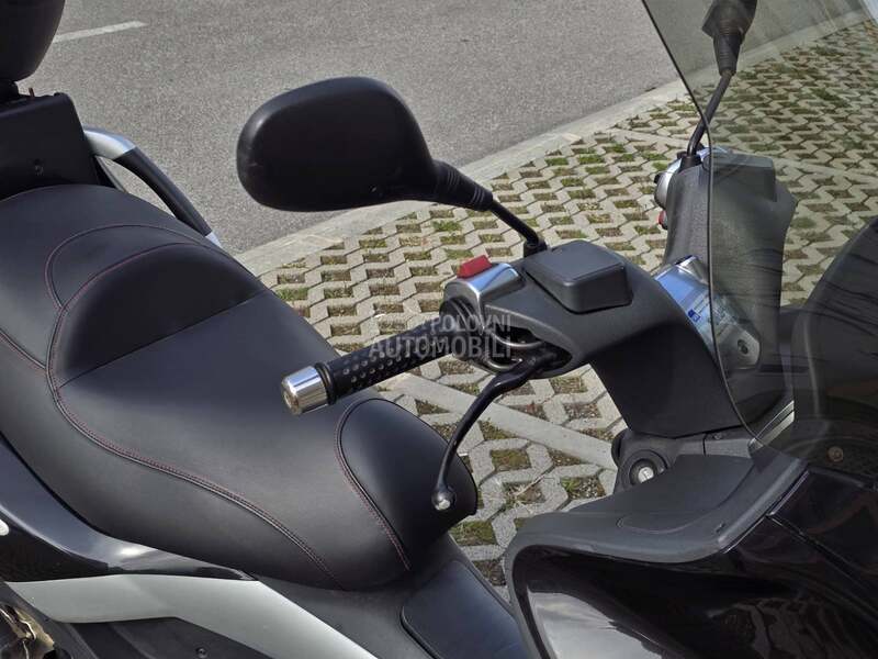 Piaggio MP3