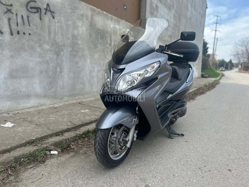 Suzuki Burgman 400