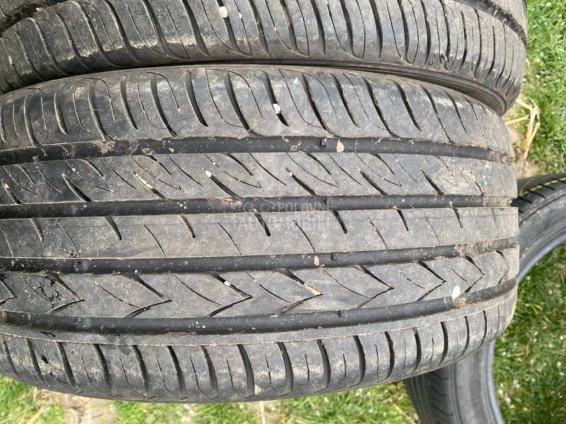 Viking 215/40 R17 Letnja