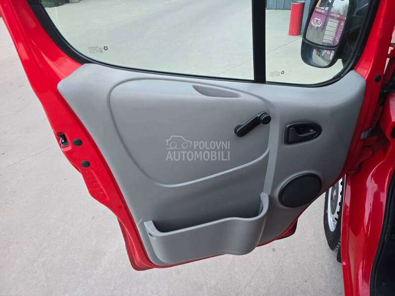 Renault Trafic 2.0 DCI