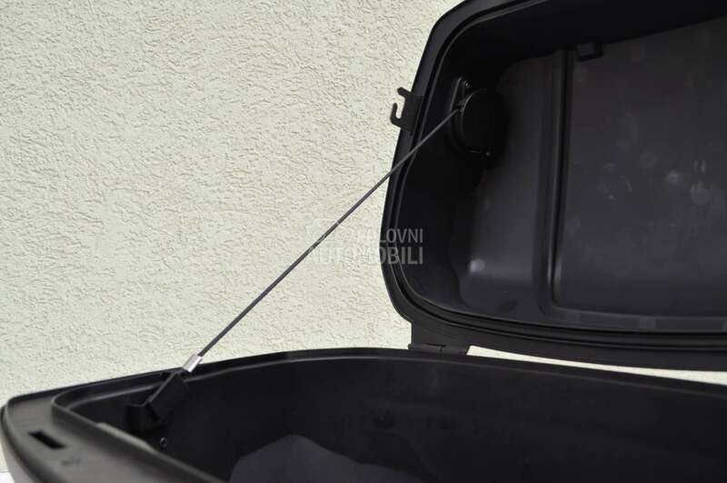 Suzuki V-Strom centralni kofer