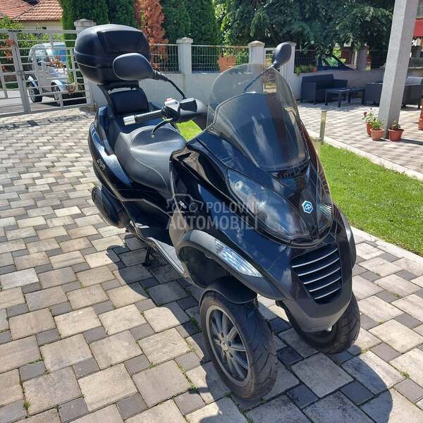 Piaggio MP3