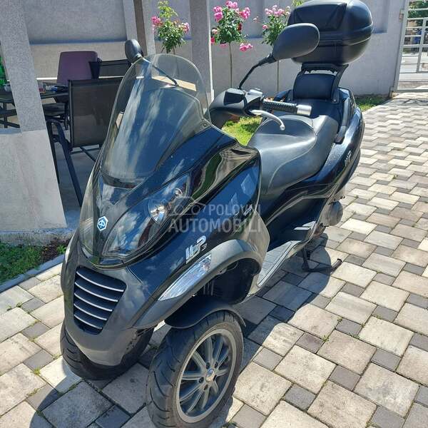 Piaggio MP3