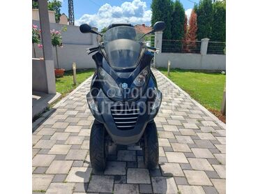 Piaggio MP3