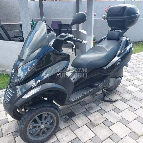 Piaggio MP3