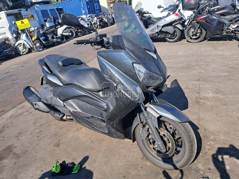 Yamaha x max 400 delovi