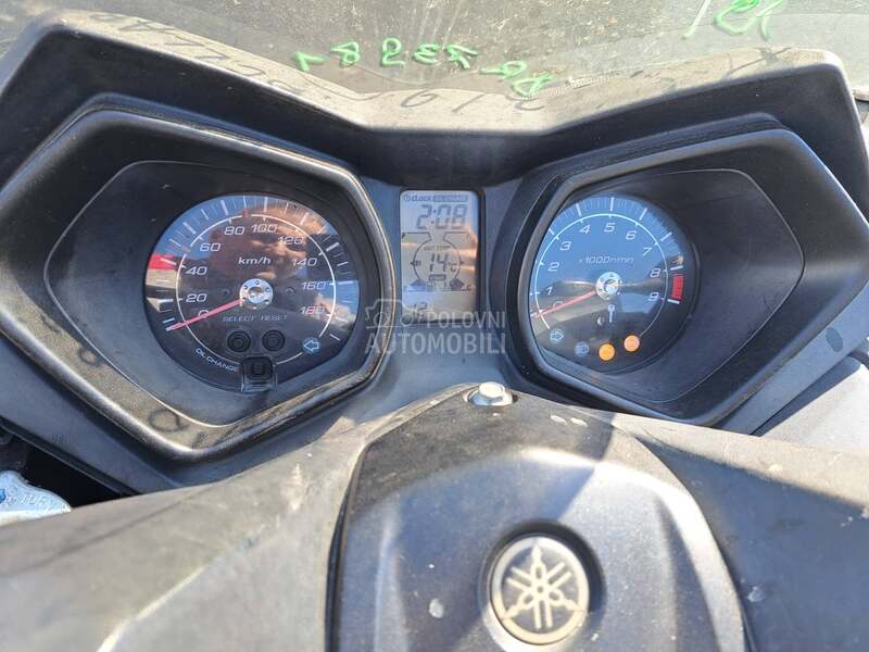 Yamaha x max 400 delovi