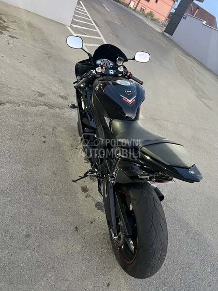 Yamaha r6 akrap