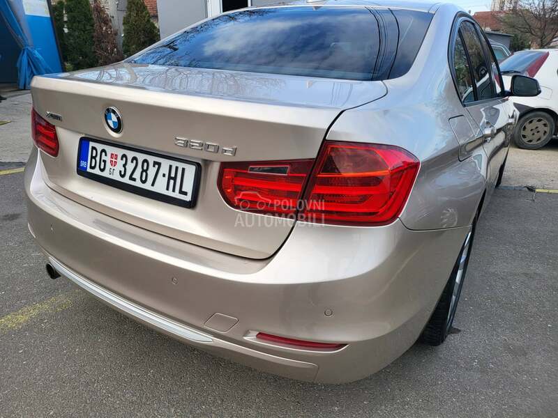 BMW 320 