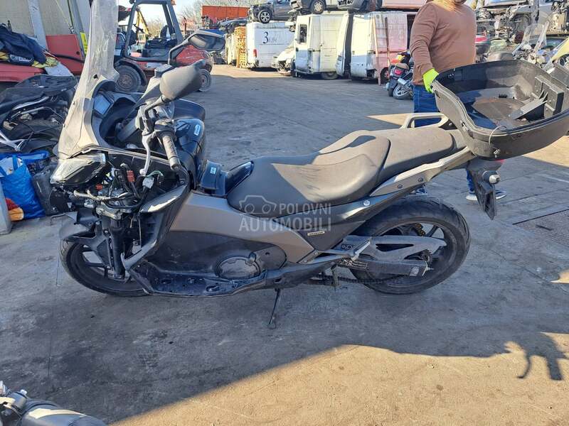 HONDA INTEGRA 700 DELOVI