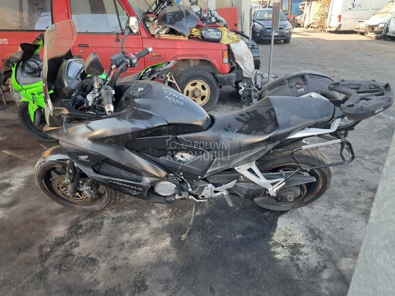 HONDA VFR 800 CROSS RUNNER