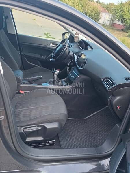 Peugeot 308 1,6hdi blue