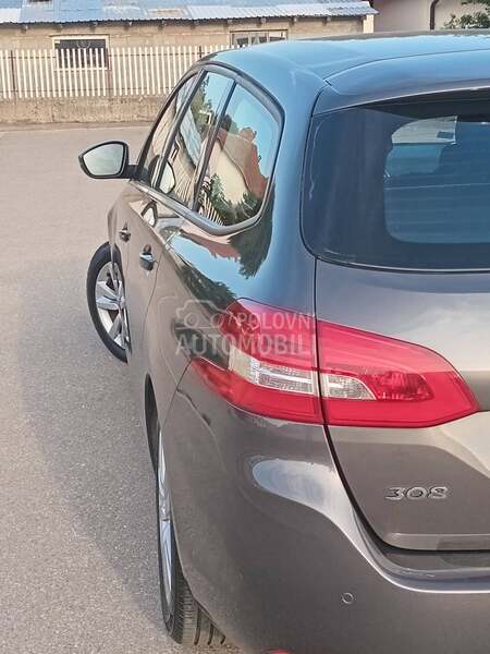 Peugeot 308 1,6hdi blue