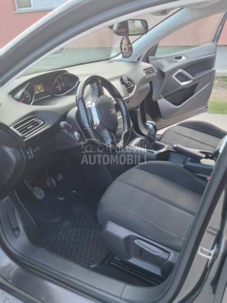 Peugeot 308 1,6hdi blue