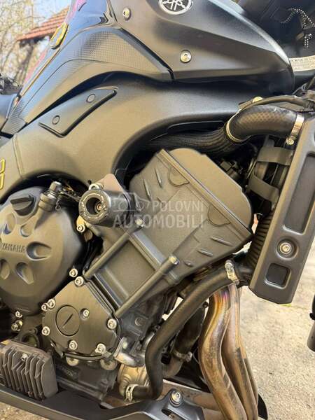 Yamaha fz8