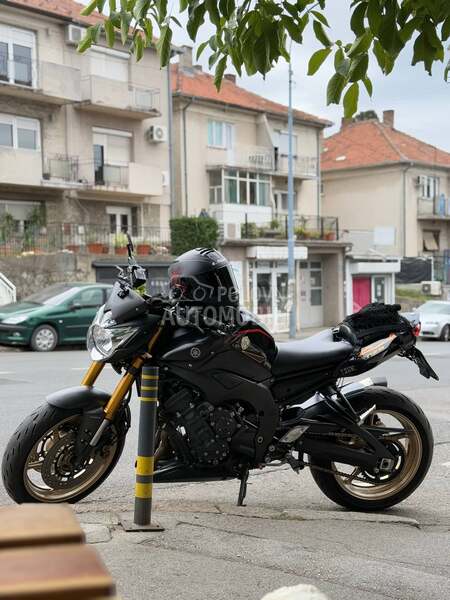 Yamaha fz8
