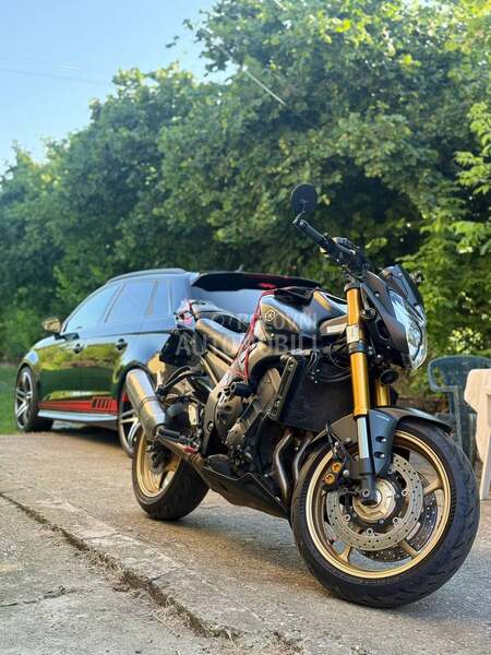 Yamaha fz8