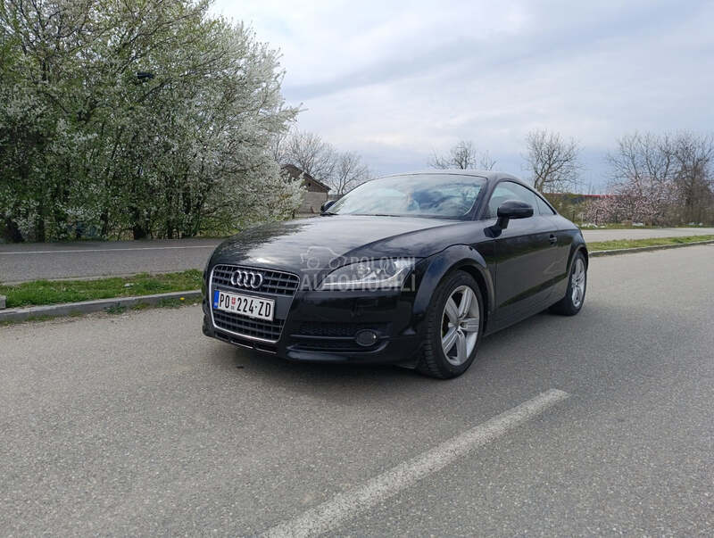 Audi TT 