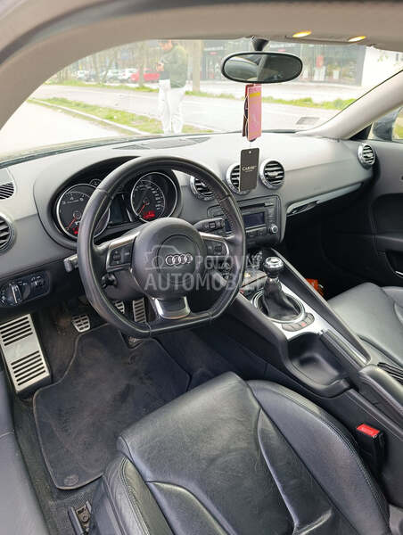 Audi TT 