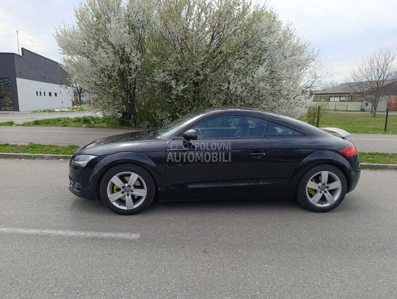 Audi TT 
