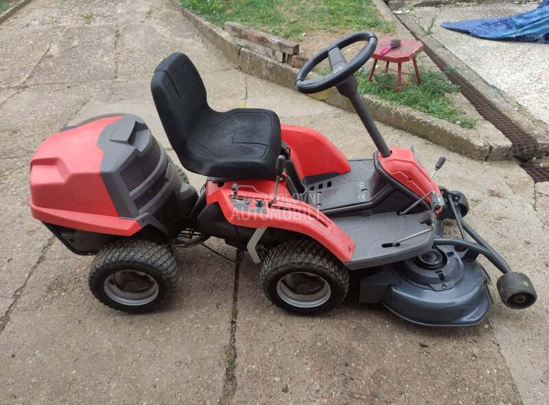 Husqvarna rider r111