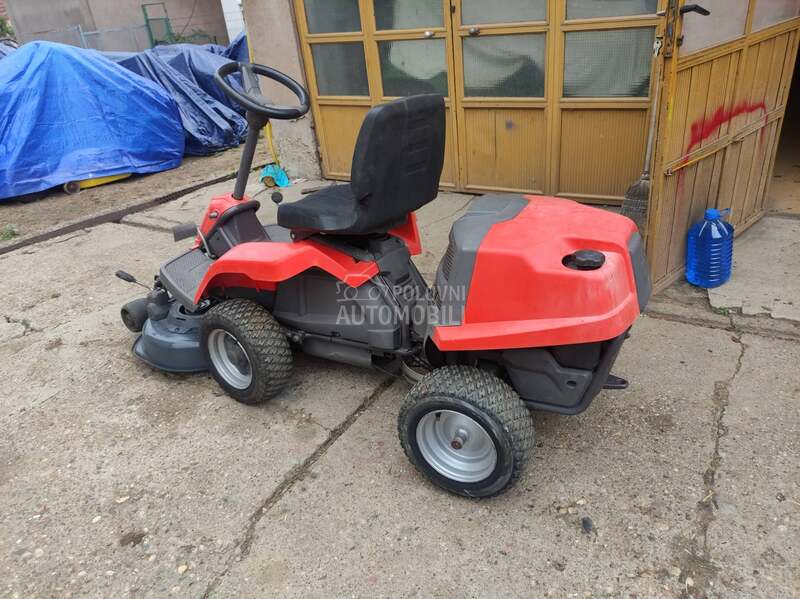 Husqvarna rider r111