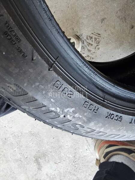 Bridgestone 215/45 R17 Letnja