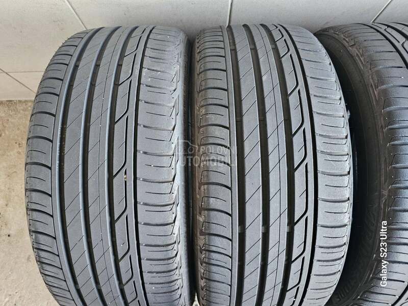 Bridgestone 215/45 R17 Letnja