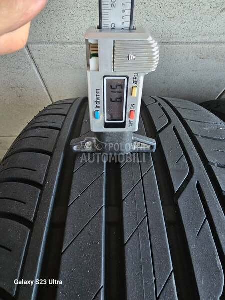 Bridgestone 215/45 R17 Letnja