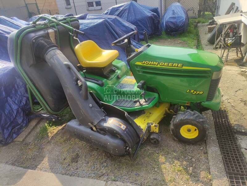John Deere LX 279