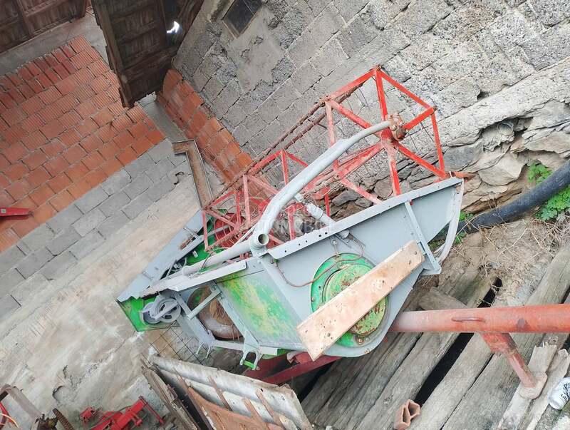 Massey Ferguson mf 520 i claas mercator