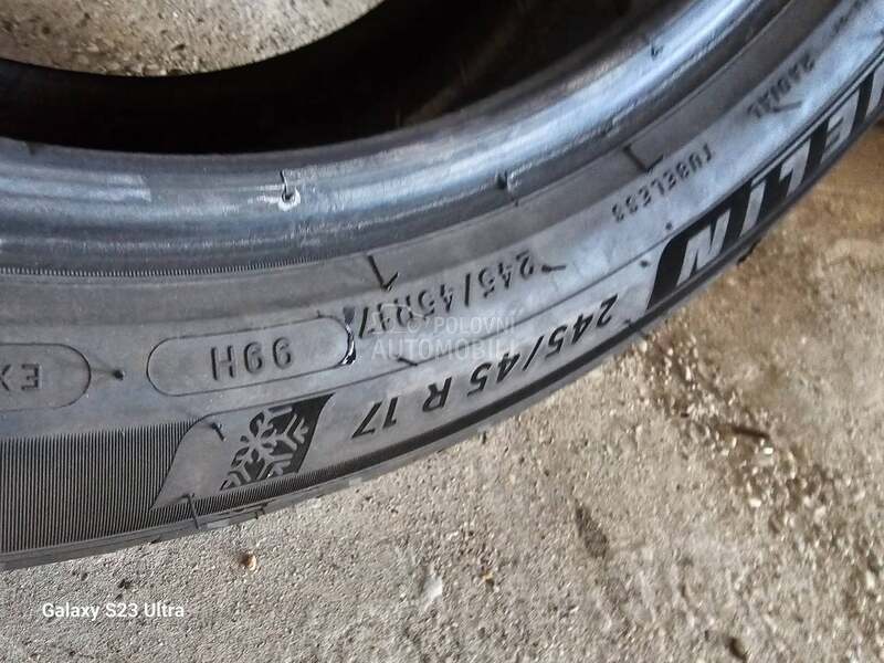 Michelin 245/45 R17 Zimska
