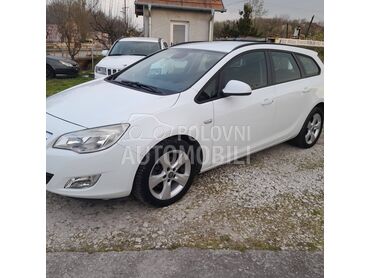 Opel Astra J 1.7 CDTI