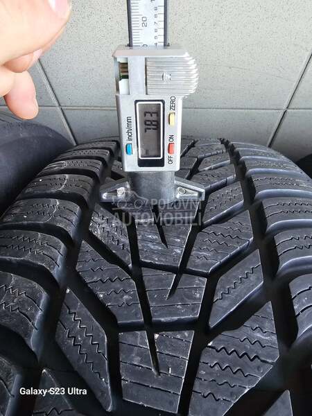 Hankook 235/50 R19 Zimska
