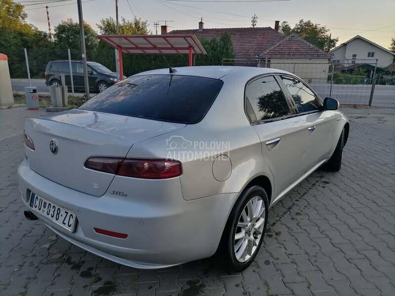 Alfa Romeo 159 