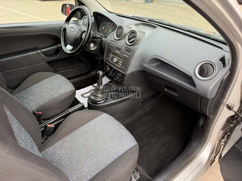 Ford Fiesta 1.2 b t.o.p